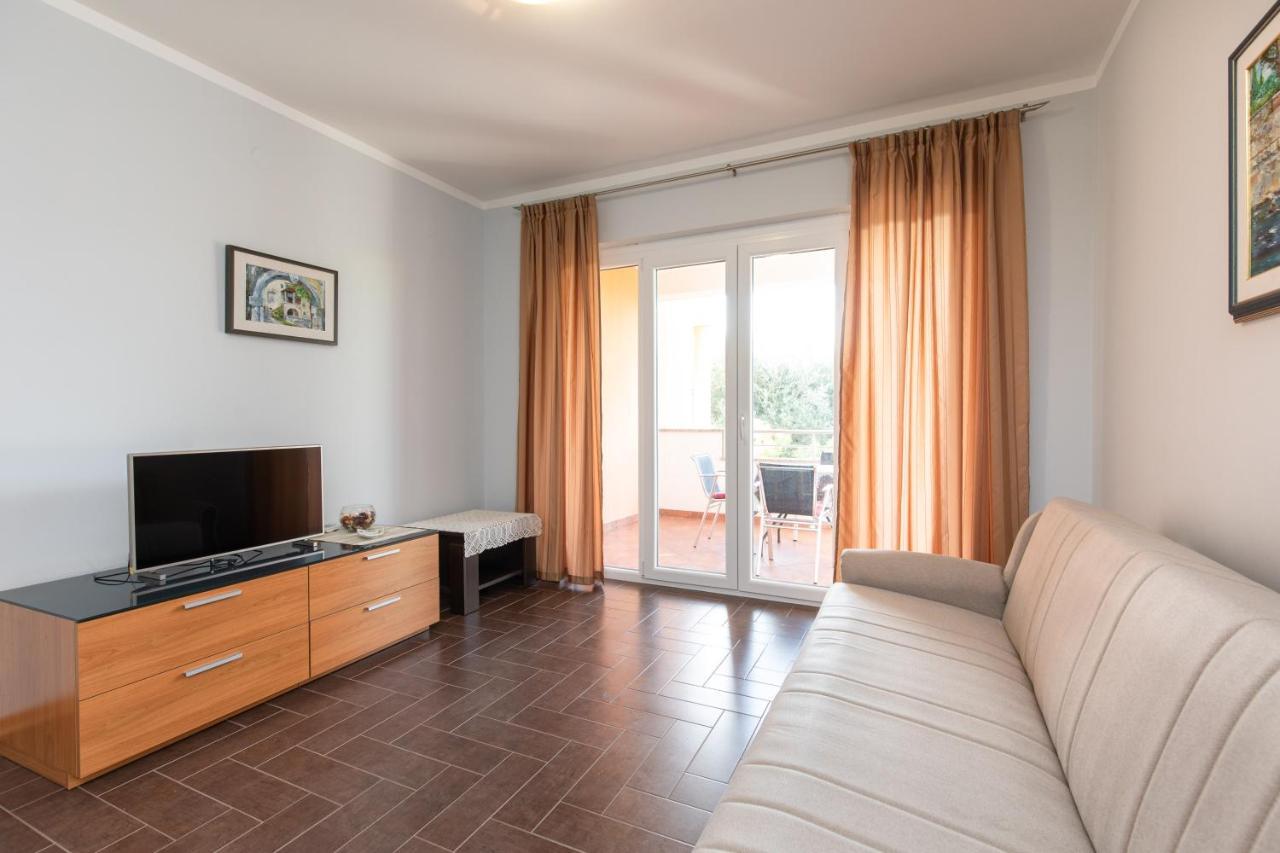 Apartments Bella Vista Krk Town Exterior foto