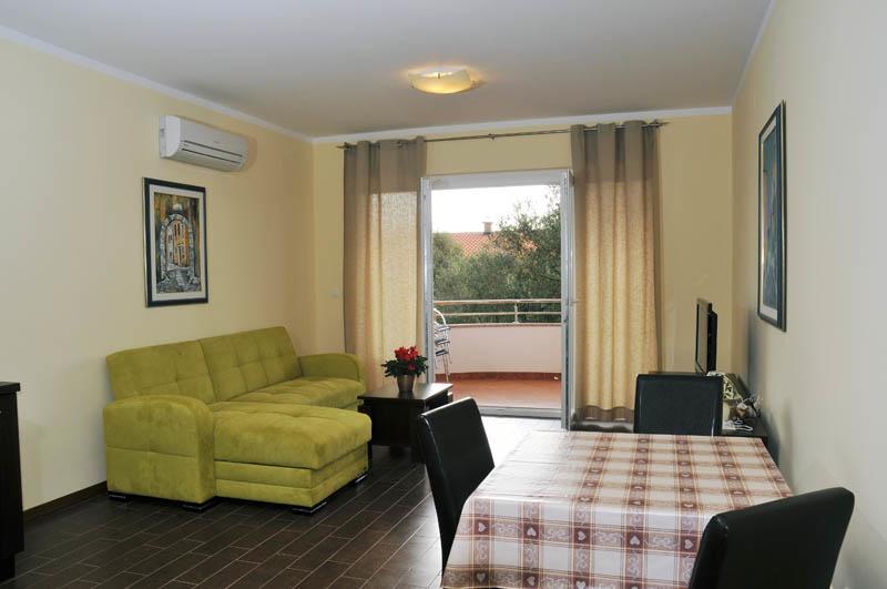 Apartments Bella Vista Krk Town Exterior foto